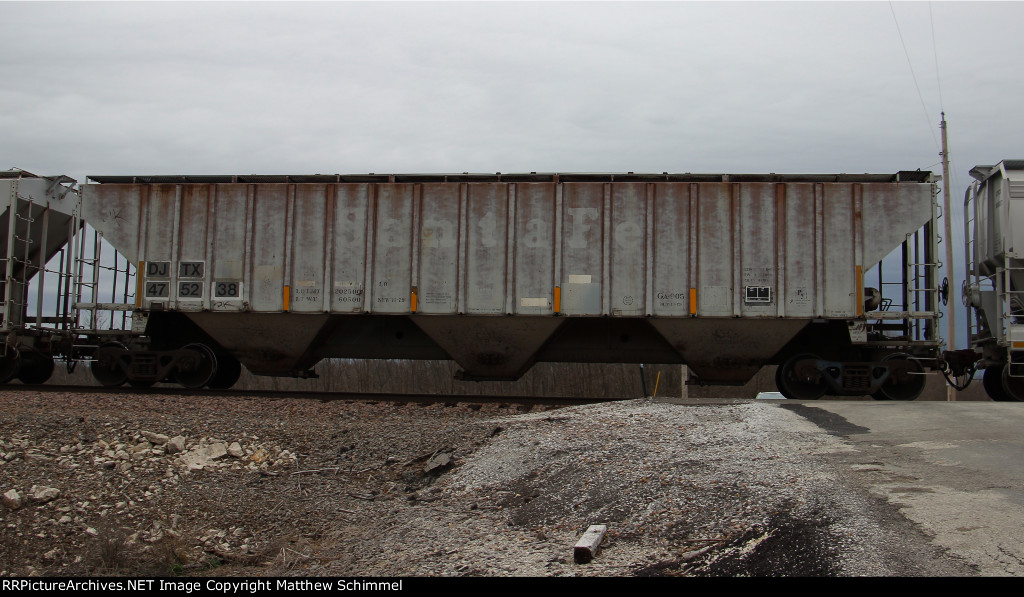 Ex-ATSF Covered Hopper